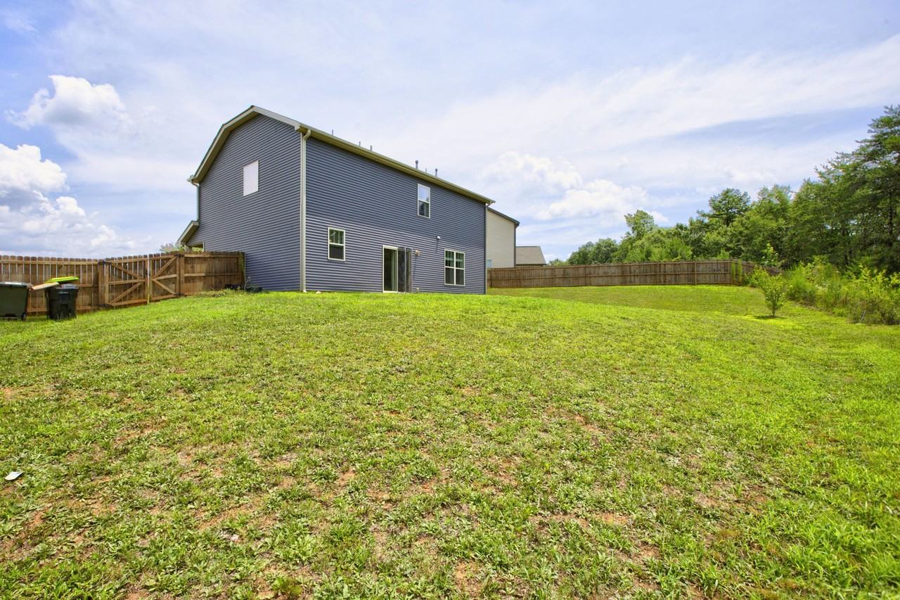 793 Silver Pines Ln #NA - Photo 3 of 23