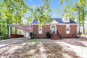 featured image of 402 Roosevelt Dr