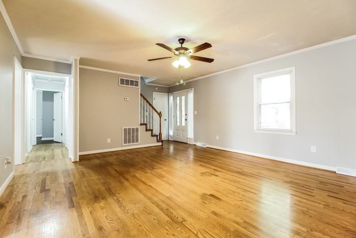 402 Roosevelt Dr - Photo 4 of 12