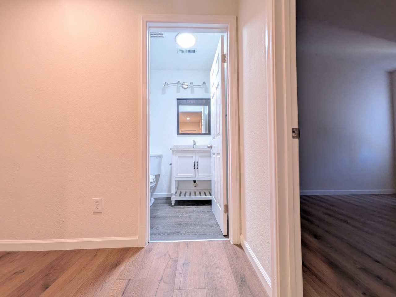 585 Hildale Cir #NA - Photo 3 of 19