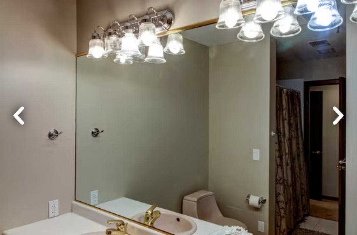 935 19th Ave Se #1 - Photo 4 of 10