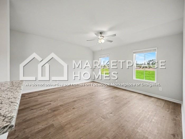 1728 Amber Ave Se - Photo 5 of 23