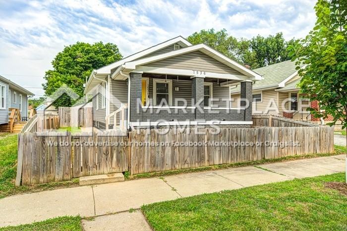 1536 Dawson St - Photo 2 of 26