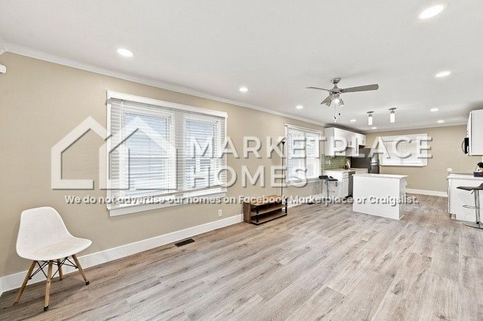 1536 Dawson St - Photo 4 of 26