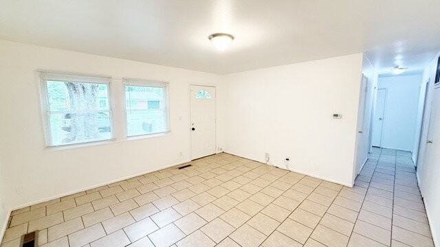 3608 Eisenhower Dr - Photo 3 of 11