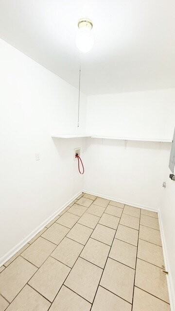 3608 Eisenhower Dr - Photo 6 of 11