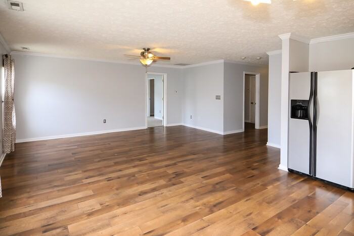 5906 Accent Dr - Photo 4 of 16