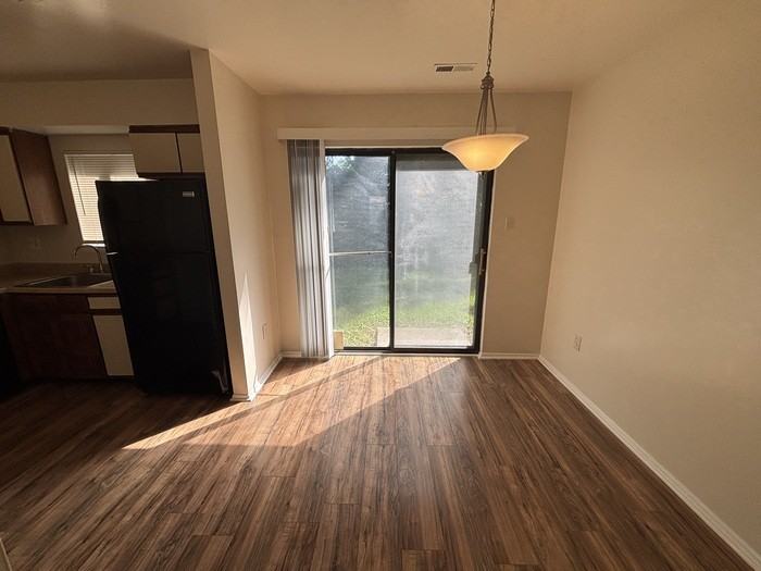 6499 Woodgreen Cir - Photo 4 of 14