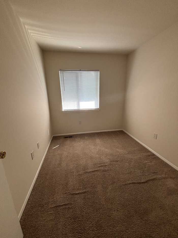 6499 Woodgreen Cir - Photo 7 of 14