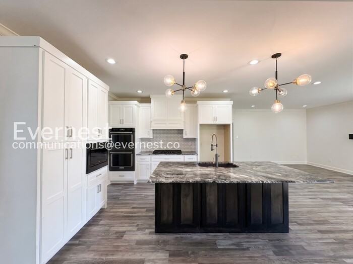 84 River Road Dr W - Photo 4 of 36