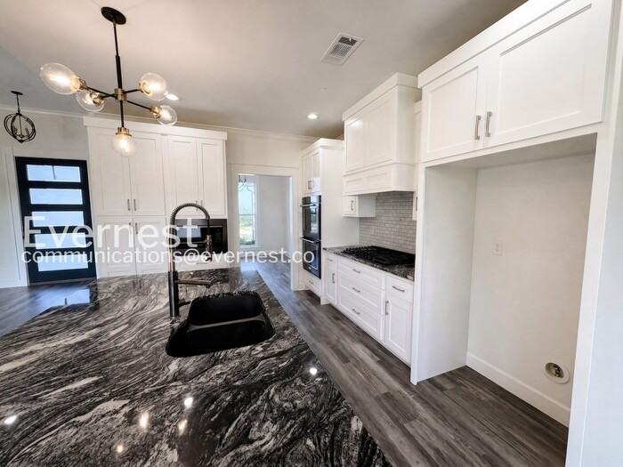 84 River Road Dr W - Photo 5 of 36