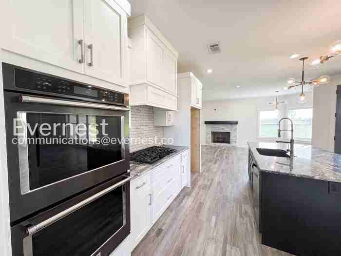 84 River Road Dr W - Photo 6 of 36