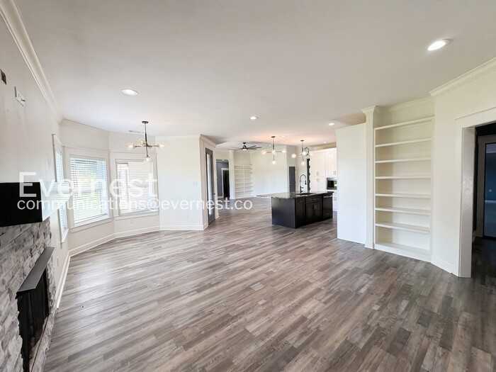 84 River Road Dr W - Photo 7 of 36