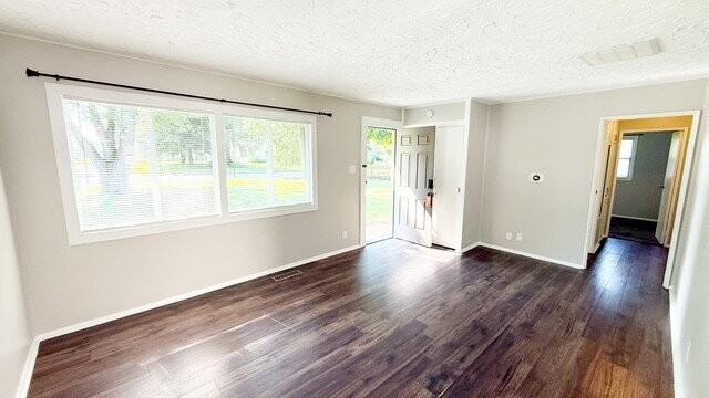 2122 Randall Rd - Photo 3 of 12