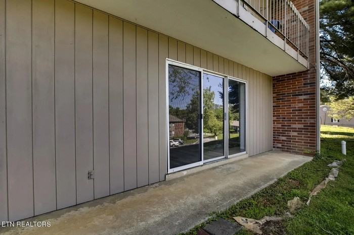 400 Dublin Dr - Photo 4 of 29