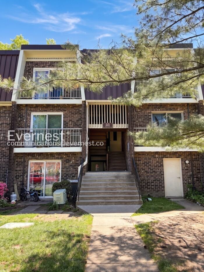 201 N Emory Dr #4