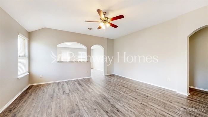 206 Gallop Ct - Photo 4 of 22