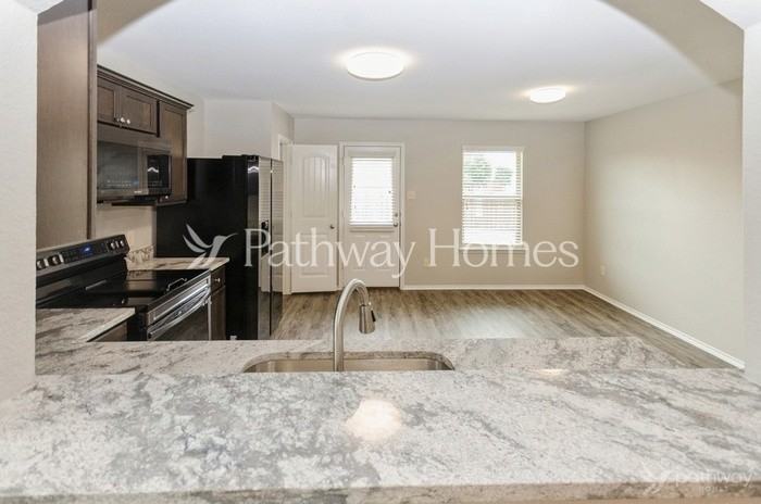 206 Gallop Ct - Photo 7 of 22