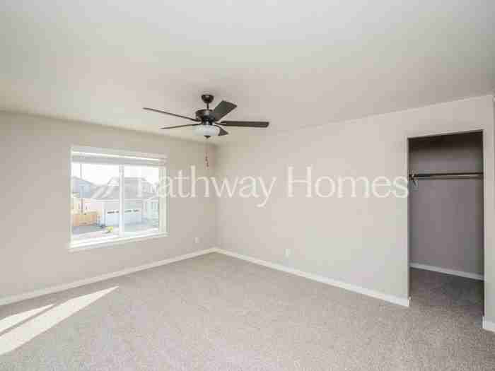 9421 Yampa St - Photo 7 of 14