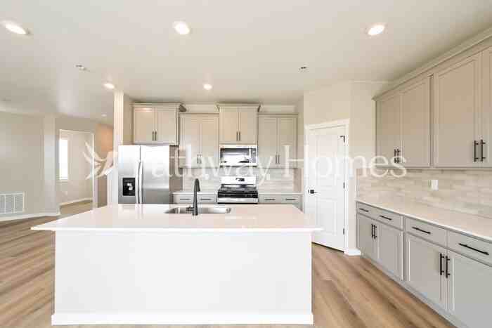 17852 E 94th Pl - Photo 5 of 11