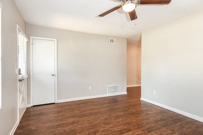 3193 Delhi Dr - Photo 3 of 16