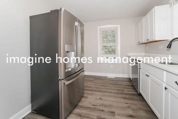 1008 8th St - Photo 7 of 15