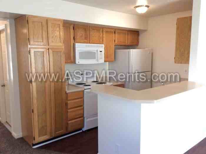 3235 W Brynwood Pine Bay - Photo 3 of 26