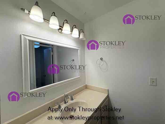 3755 Northwood Dr #G - Photo 7 of 10
