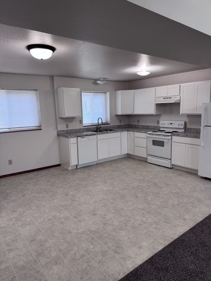 1832 Mount Ave #B - Photo 4 of 14