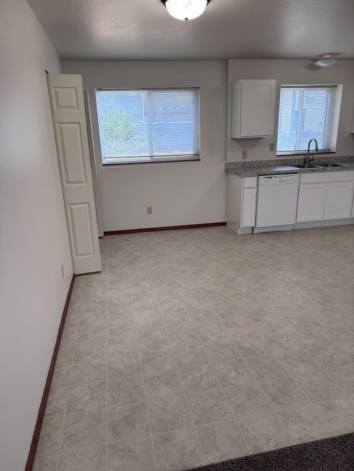 1832 Mount Ave #B - Photo 6 of 14