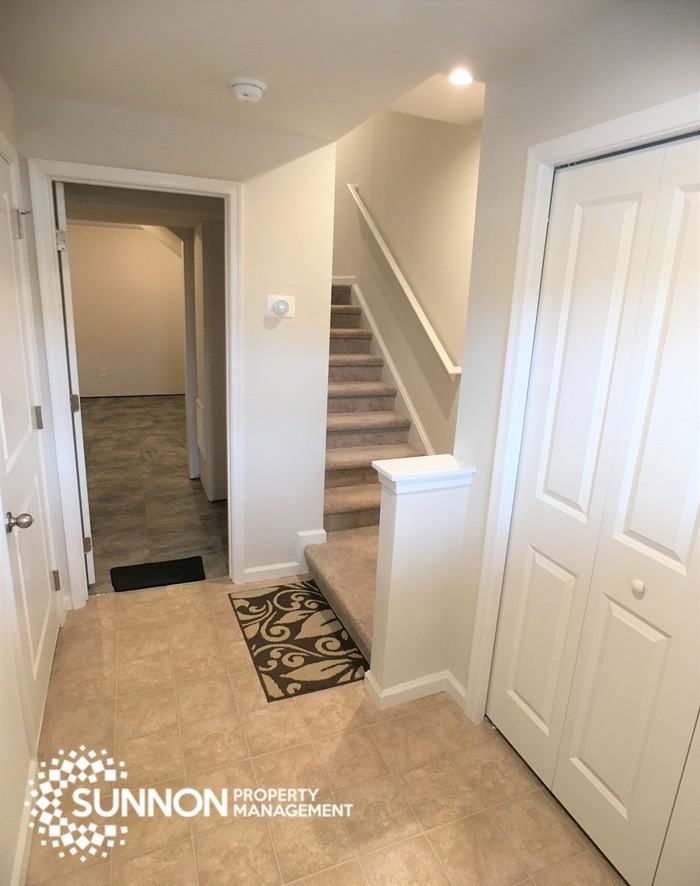 938 Taybyn Rd - Photo 2 of 24