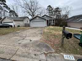 featured image of 1807 Mesquite Cir