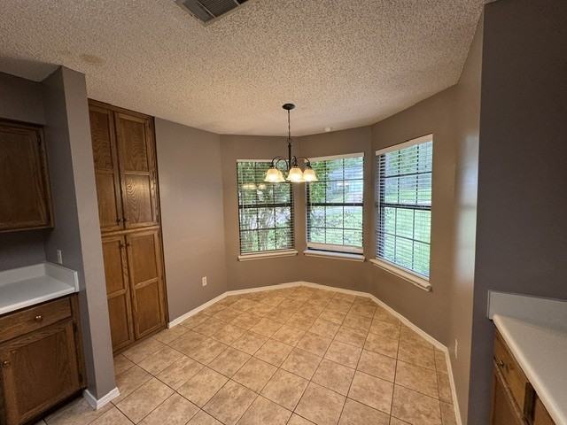 1807 Mesquite Cir - Photo 3 of 13