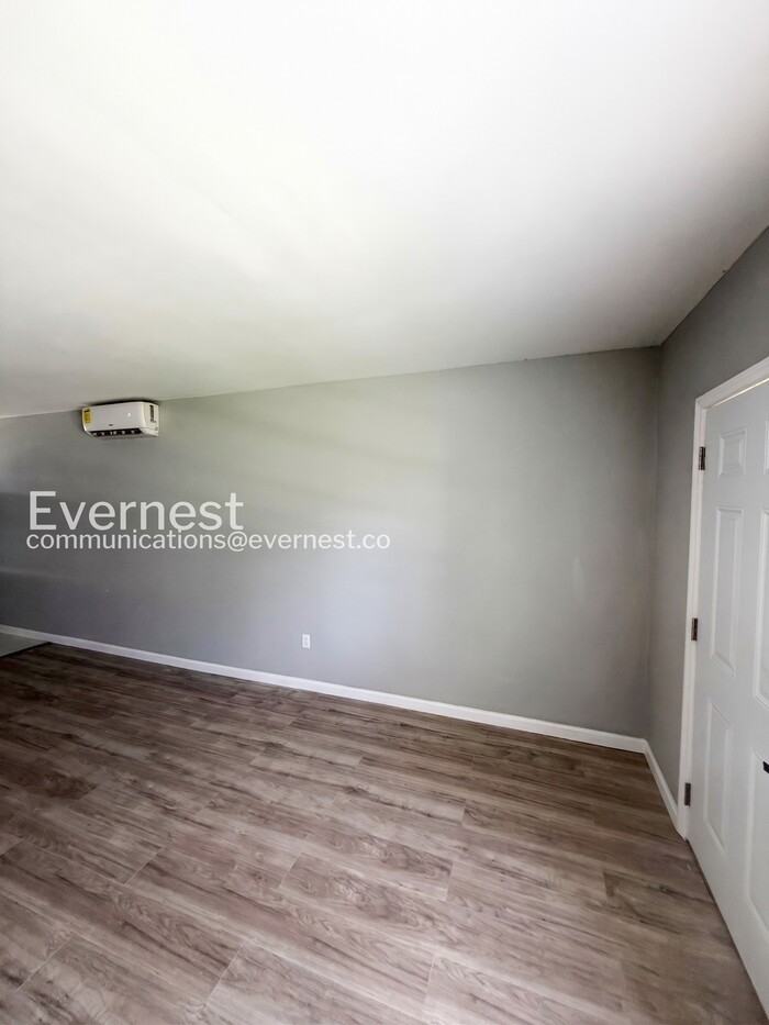 3408 East Doctor Martin Luther King Junior Boulevard #5 - Photo 5 of 23