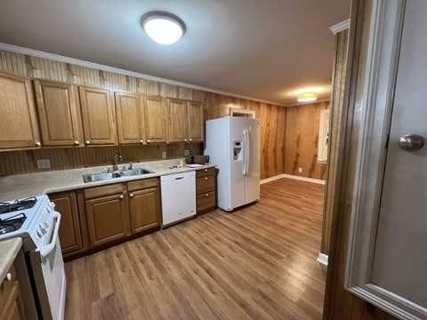 1621 W Saint Mary Blvd #NA - Photo 2 of 11