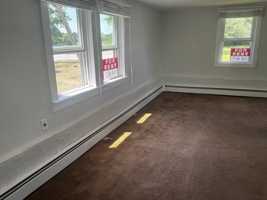 featured image of 261 Oak Hill Rd #1stFL