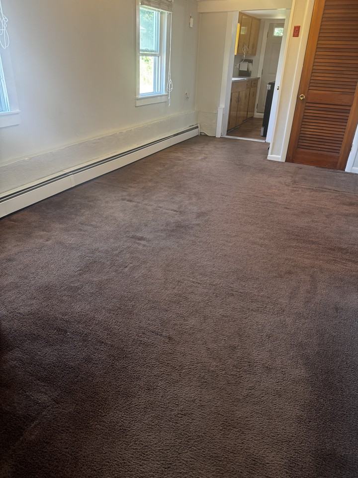 261 Oak Hill Rd #1stFL - Photo 5 of 18