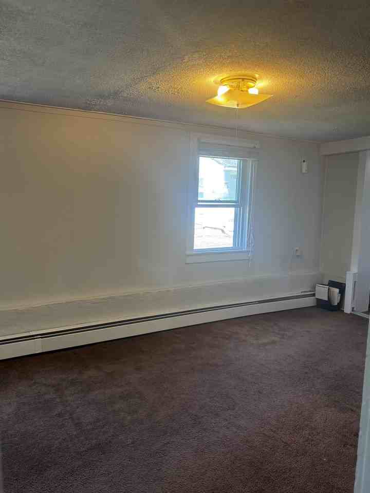 261 Oak Hill Rd #1stFL - Photo 7 of 18