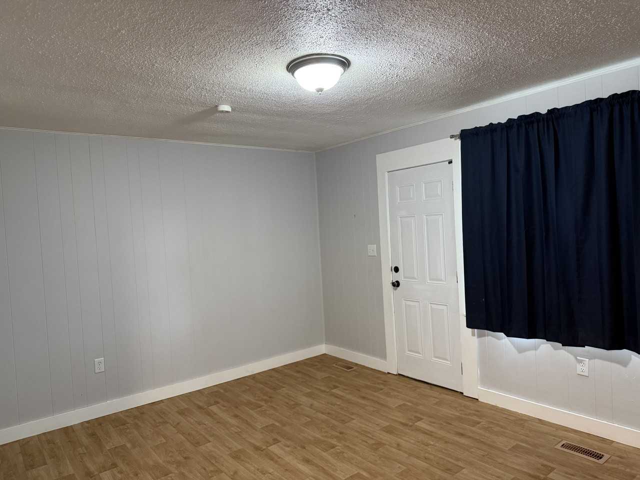 703 E State St #NA - Photo 2 of 14