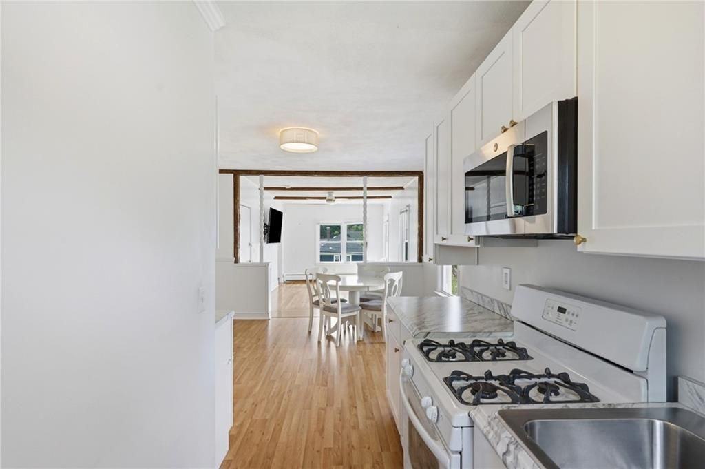 39 Cole St ##2 - Photo 6 of 41