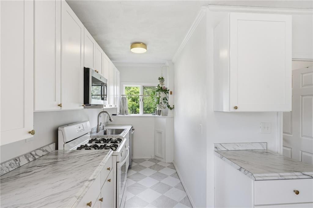 39 Cole St ##2 - Photo 7 of 41