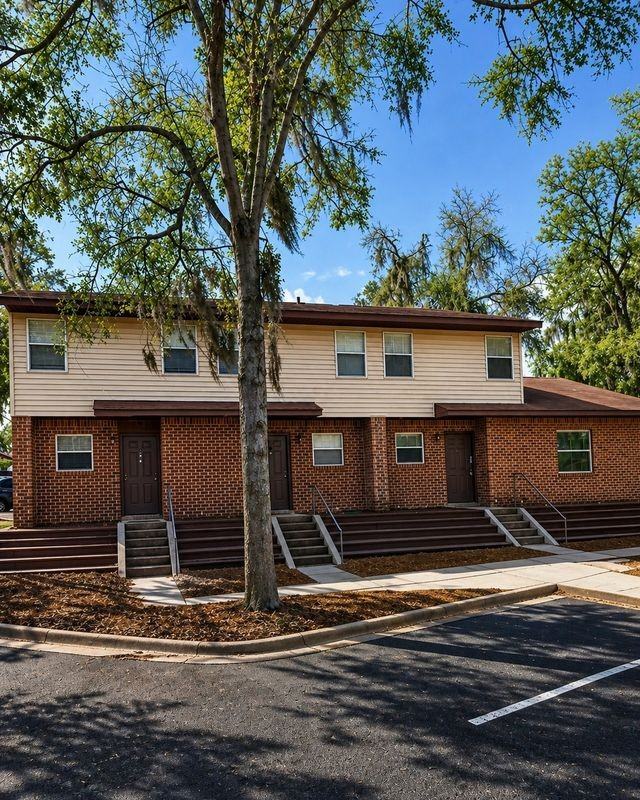 1179 Bentley Rd