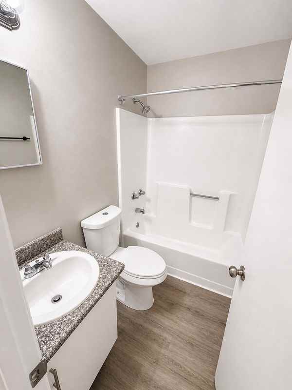1179 Bentley Rd - Photo 3 of 15