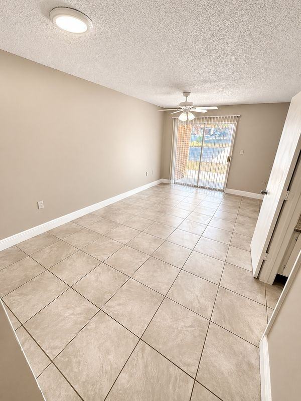 1179 Bentley Rd - Photo 7 of 15