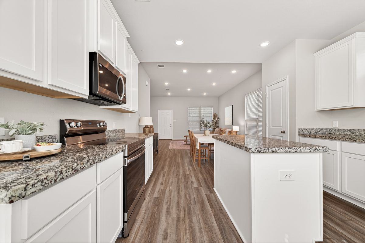 12789 Royal West Dr - Photo 5 of 16