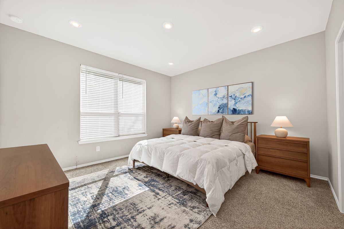 12789 Royal West Dr - Photo 6 of 16