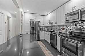 3412 Essex Ave ##111 - Photo 5 of 27