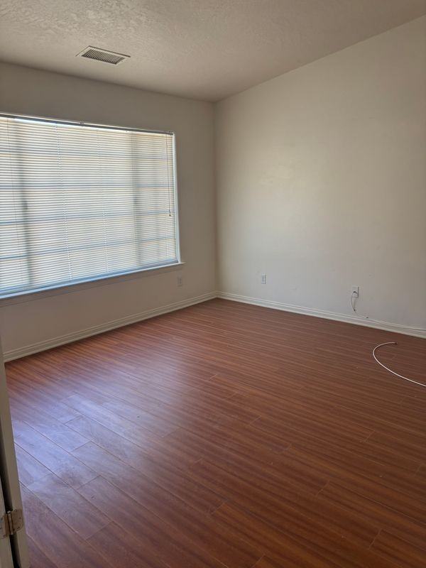 12438 Pawnee Rd - Photo 2 of 3