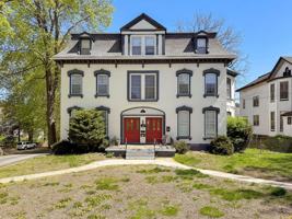 featured image of 221 Broadway ##3