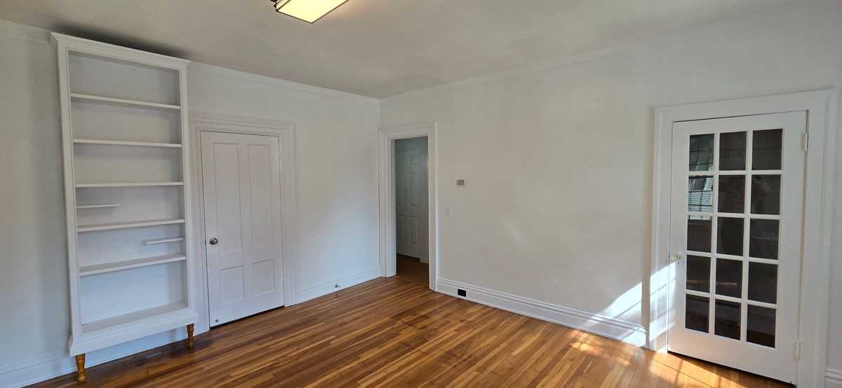 221 Broadway ##3 - Photo 5 of 10